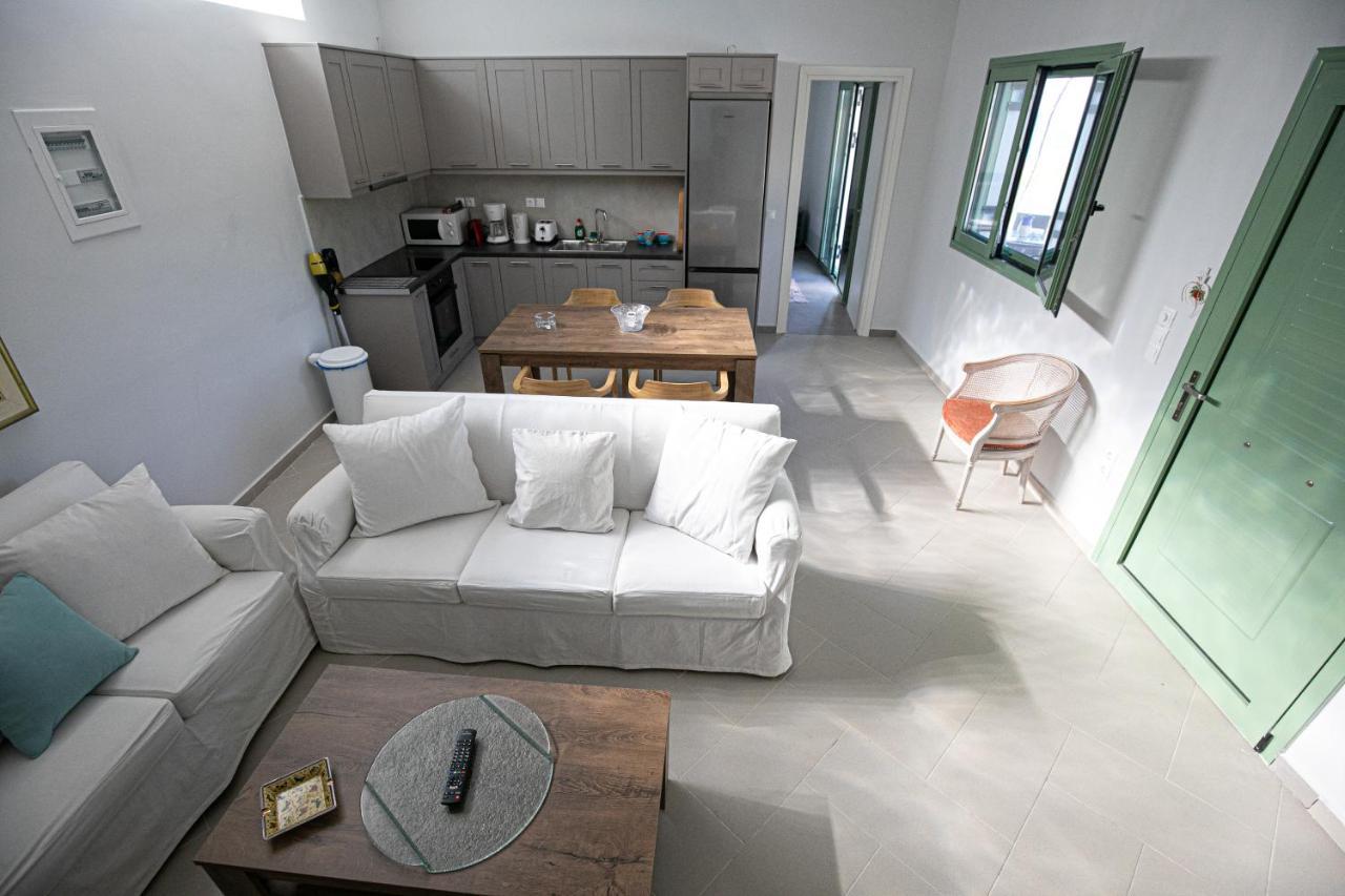 Pine House Villa Agioi Eksteriør billede