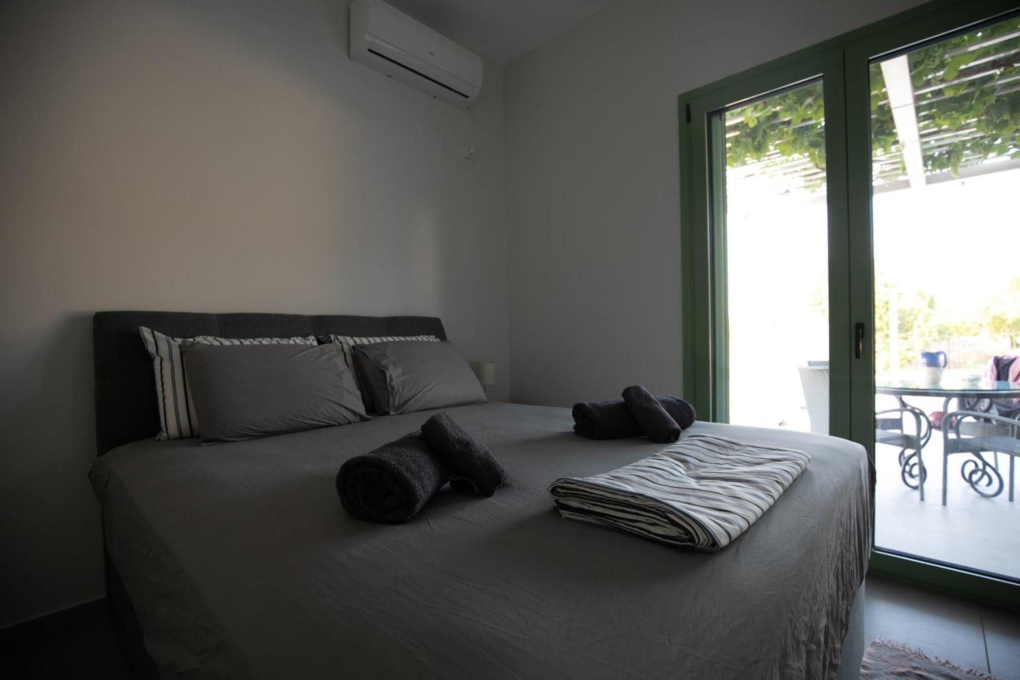 Pine House Villa Agioi Eksteriør billede